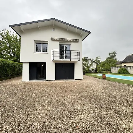 Dom wakacyjny Escapade 6p - Maison Familiale - Piscine Jardin *